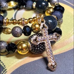 🙏🏻Cross bracelet with up cycled reclaimed beads, pretty/religious.Beautiful